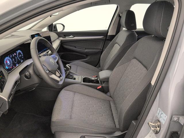 Volkswagen Golf Life Plus 