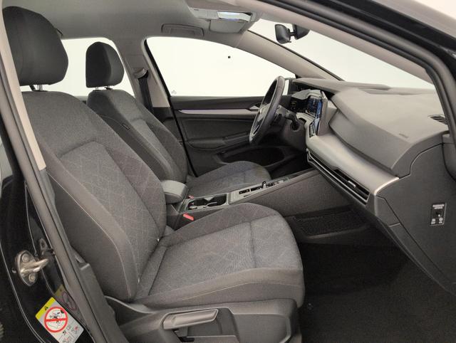 Volkswagen Golf Life Plus 