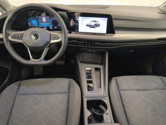 Volkswagen Golf Life Plus 