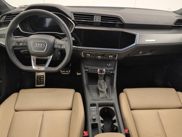 Audi Q3 S line 