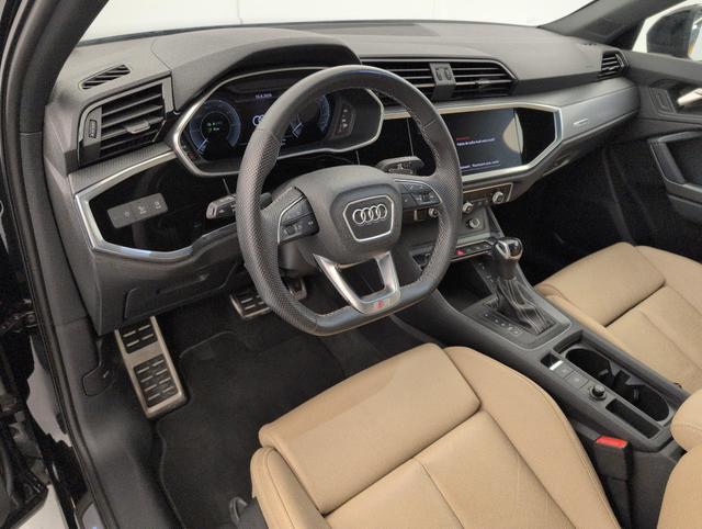 Audi Q3 S line 