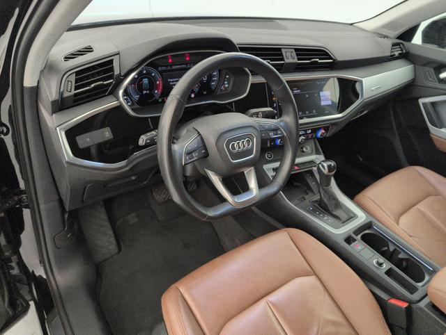 Audi Q3 design 