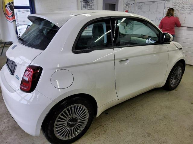 Fiat 500e 3+1 42 kWh 