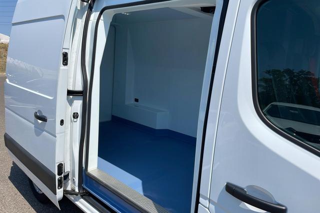 Renault Master Kastenwagen Confort TRAC F3500 L2H2 