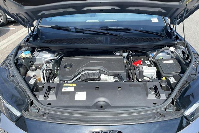 Peugeot 5008 GT 