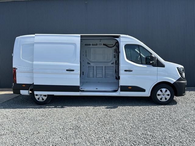 Renault Master Kastenwagen Extra L3H2 