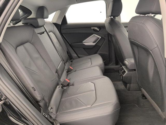 Audi Q3 design 