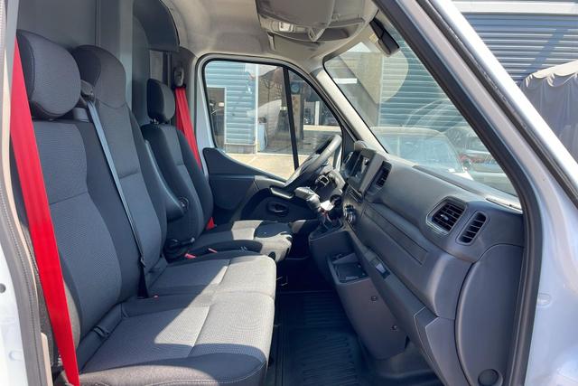 Renault Master Fahrgestell CONFORT TRAC F3500 L2H2 