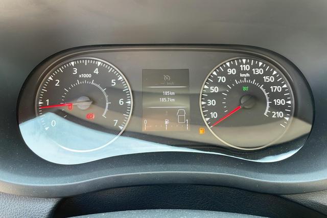 Renault Master Fahrgestell CONFORT TRAC F3500 L2H2 