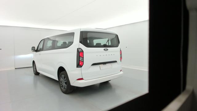 Ford Tourneo Titanium 320 L2H1 