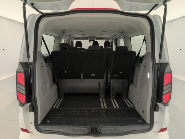 Ford Tourneo Titanium 320 L2H1 