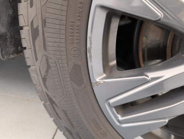 Ford Tourneo Titanium 320 L2H1 