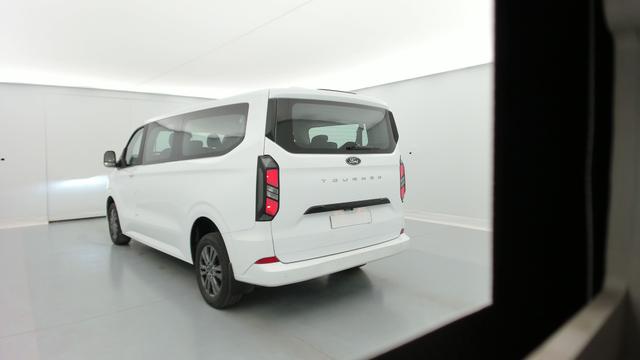 Ford Tourneo Titanium 320 L2H1 