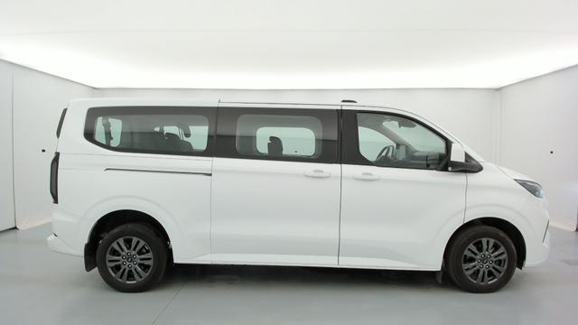 Ford Tourneo Titanium 320 L2H1 