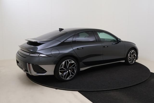 Hyundai IONIQ 6 Balance 