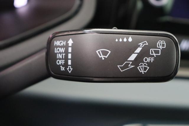 Seat Arona Play Plus 