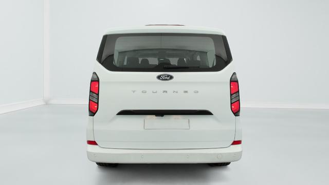 Ford Tourneo Titanium L2H1 320 