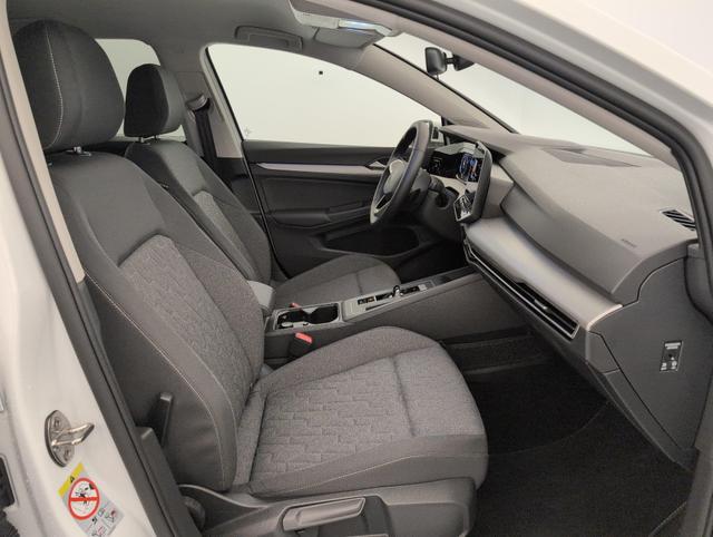 Volkswagen Golf Life Plus 