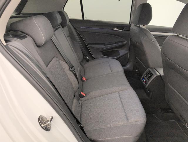 Volkswagen Golf Life Plus 
