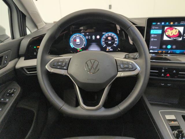 Volkswagen Golf Life Plus 