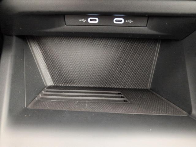 Volkswagen Golf Life Plus 