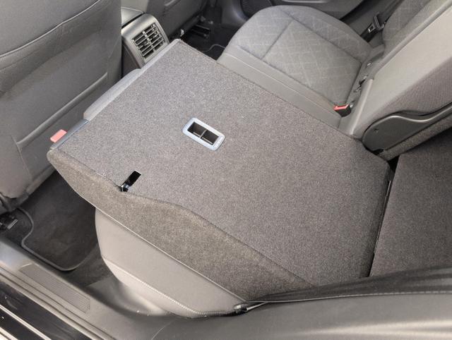 Volkswagen Golf Life Plus 