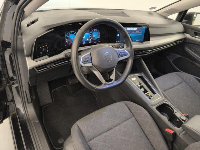 Volkswagen Golf Life Plus 