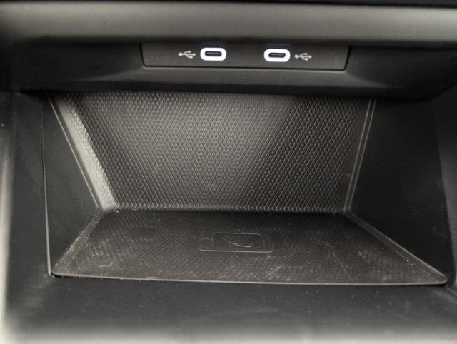 Volkswagen Golf Life Plus 