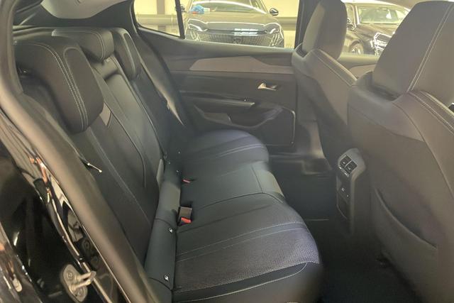 Peugeot 408 Allure 