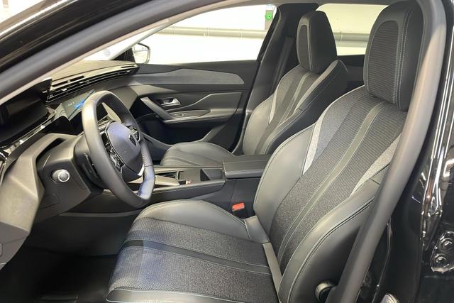 Peugeot 408 Allure 