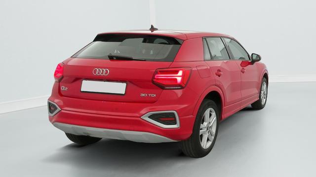 Audi Q2 Business line 