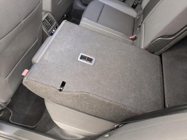 Volkswagen Golf ACTIVE 