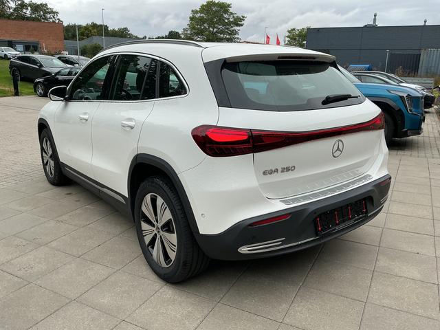 Mercedes-Benz EQA Progressive Advanced 