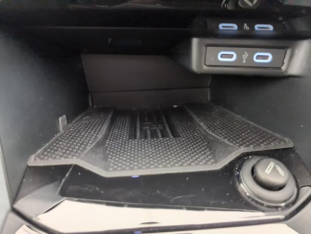 Volkswagen T-Roc Life Plus 