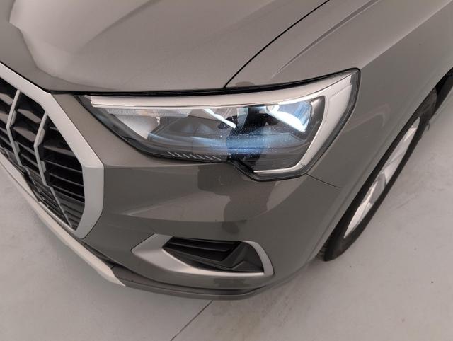 Audi Q3 35 TDI 150 ch S tronic 7 Design 