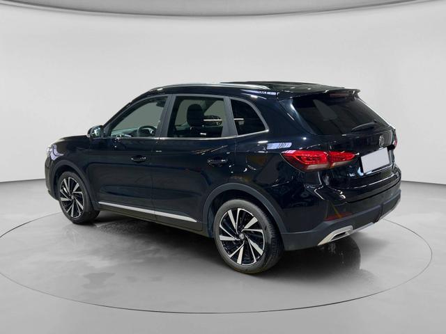 MG ZS Luxury 