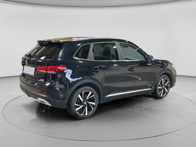 MG ZS Luxury 