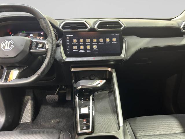 MG ZS Luxury 