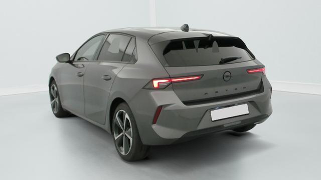 Opel Astra GS 
