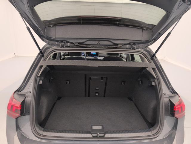 Volkswagen Golf 2.0 TDI SCR 115 BVM6 LIFE 