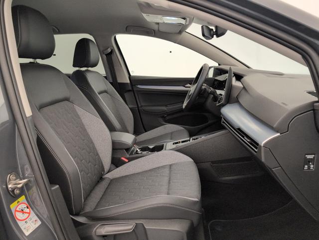 Volkswagen Golf Life Plus 