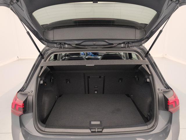 Volkswagen Golf Life Plus 