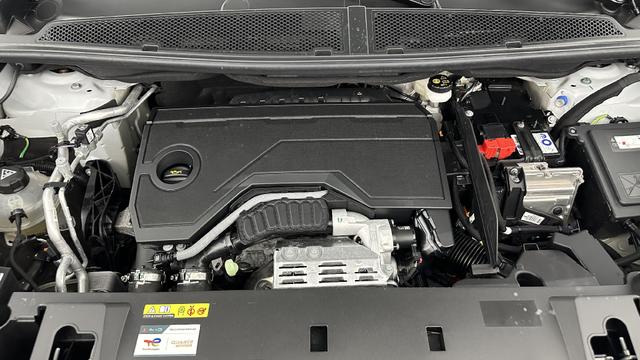Peugeot 3008 GT III 
