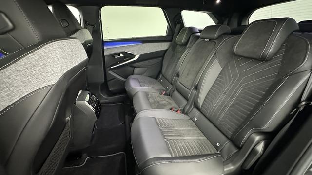 Peugeot 5008 GT III 