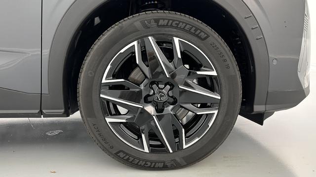 Peugeot 5008 GT III 