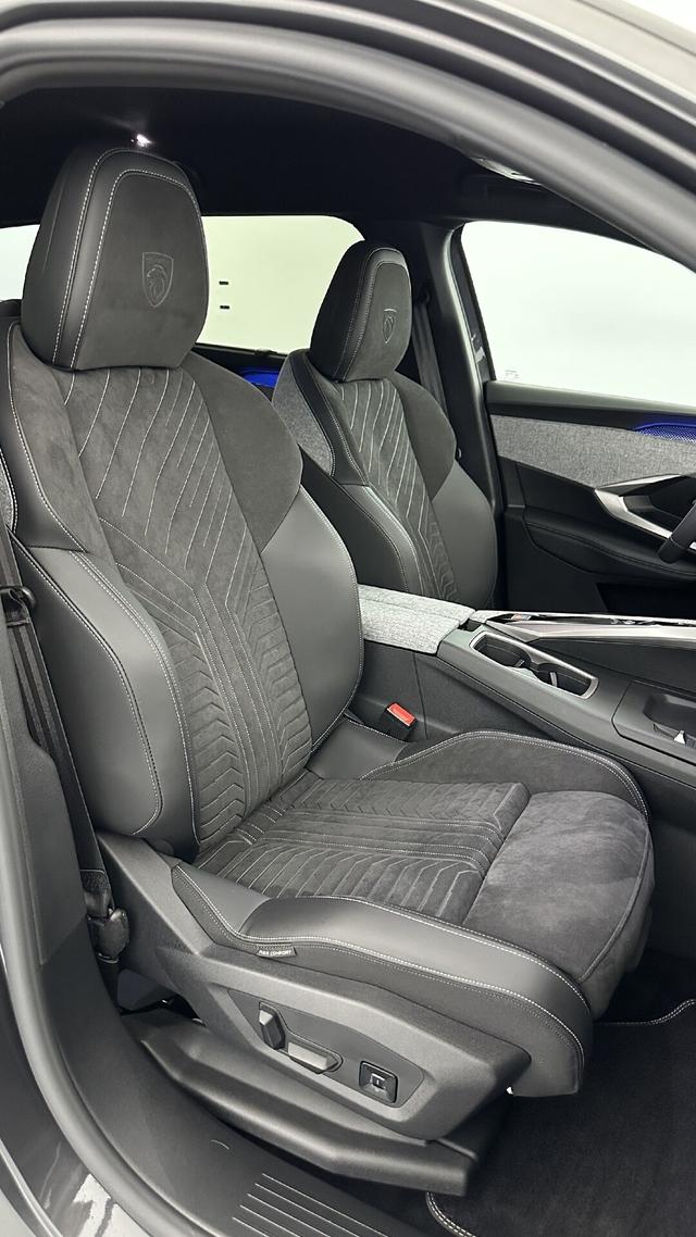 Peugeot 5008 GT III 