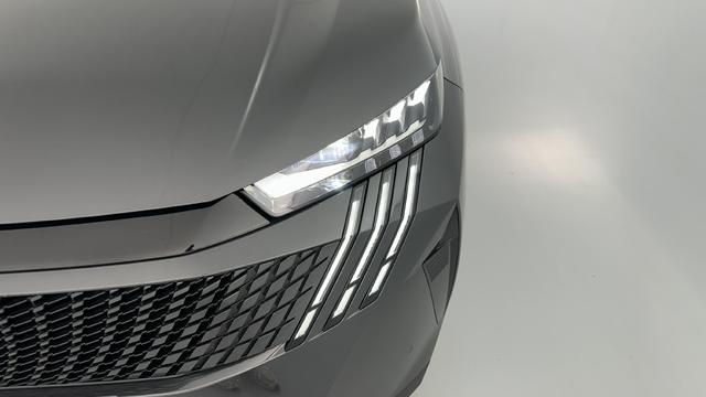 Peugeot 5008 GT III 