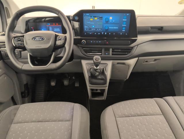 Ford Tourneo Custom Titanium L2H1 320 