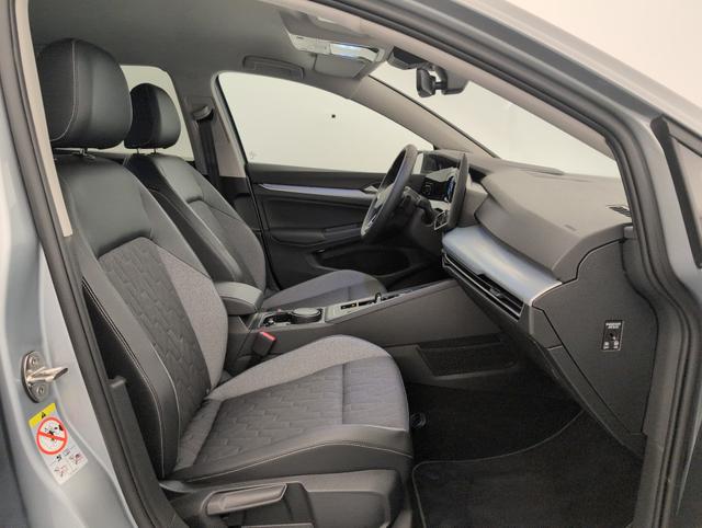 Volkswagen Golf Life Plus 