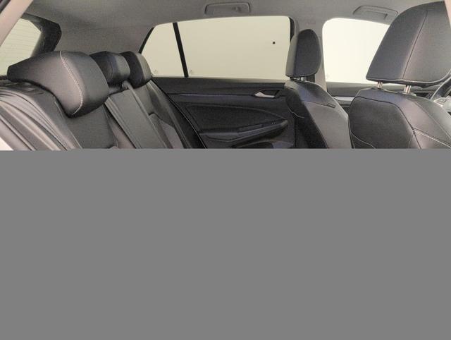 Volkswagen Golf Life Plus 